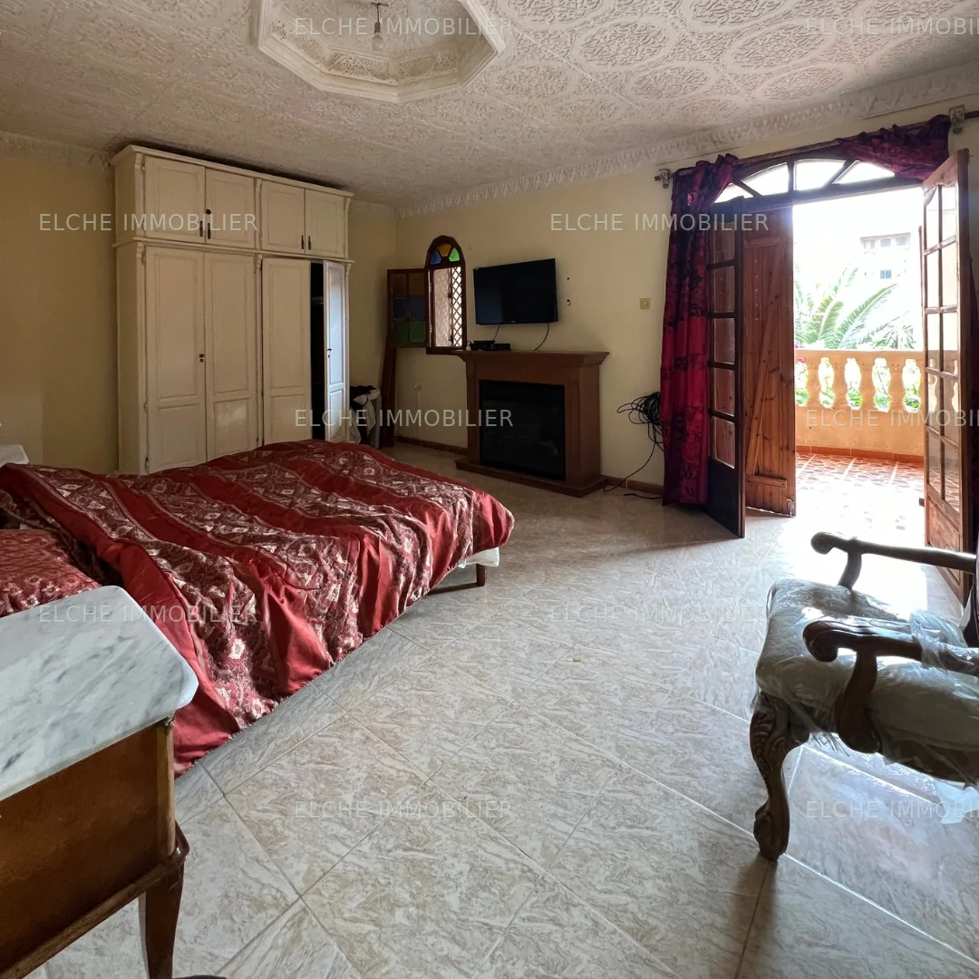 Villa R+3 à vendre