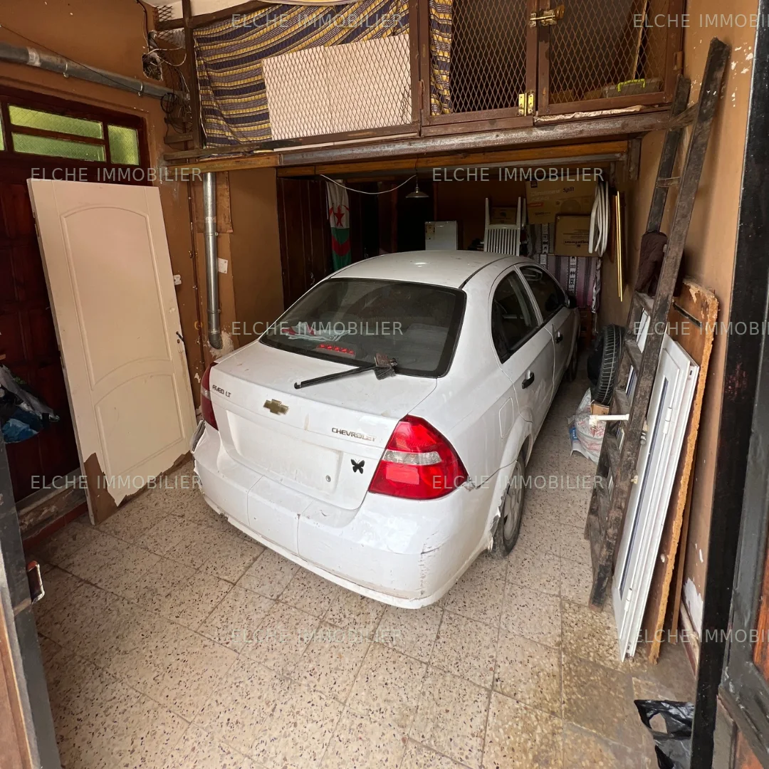 Villa R+3 à vendre