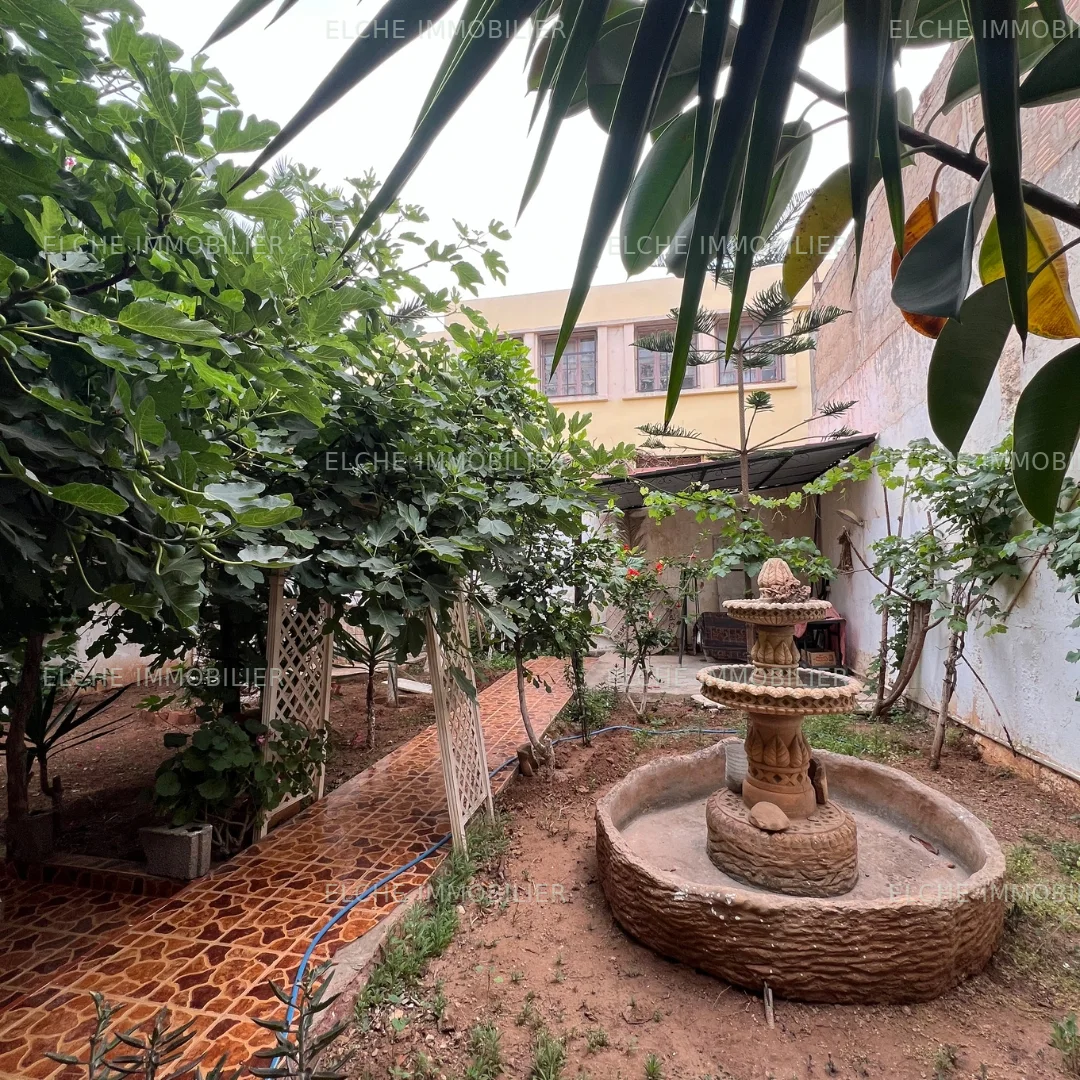 Villa R+3 à vendre