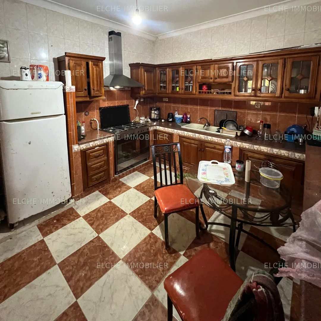 Villa R+3 à vendre