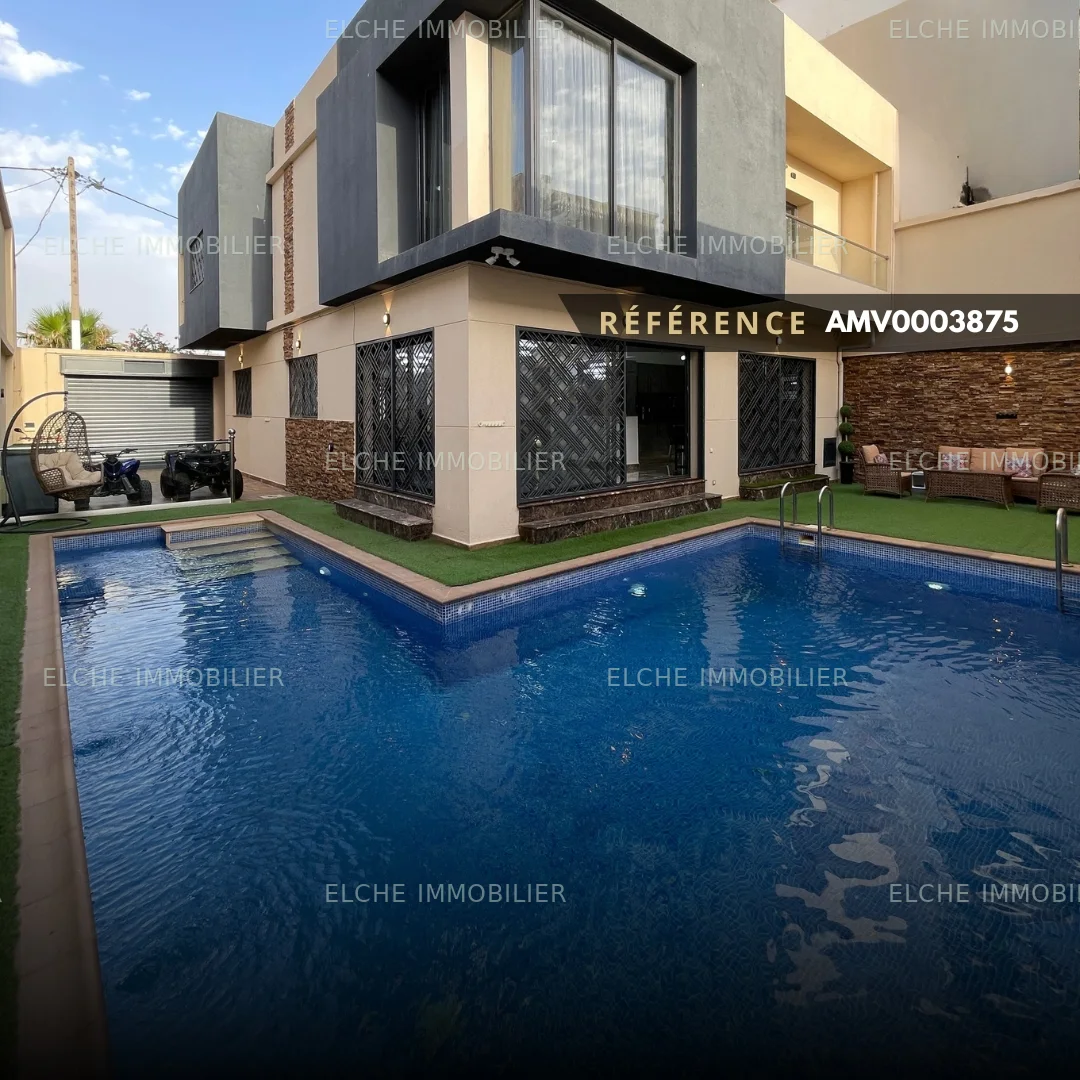 Maison R+2 a Vendre