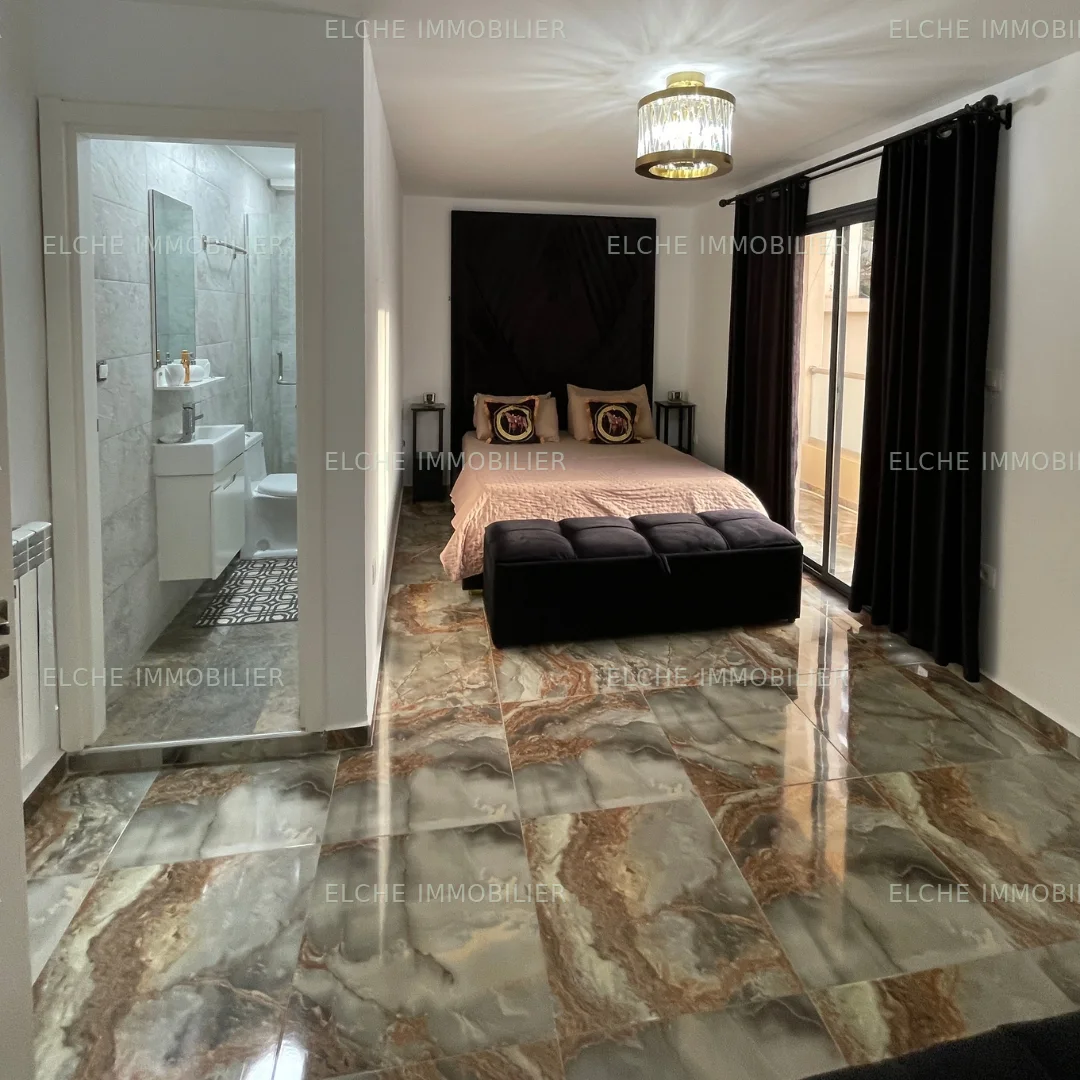Maison R+2 a Vendre