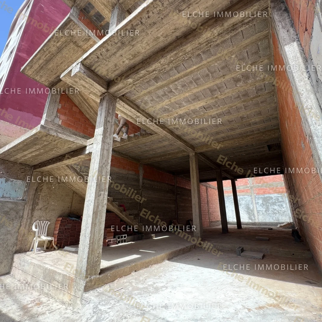 Villa carcasse R+2 à vendre