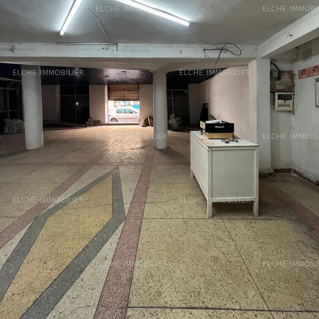 Local Commercial a Vendre