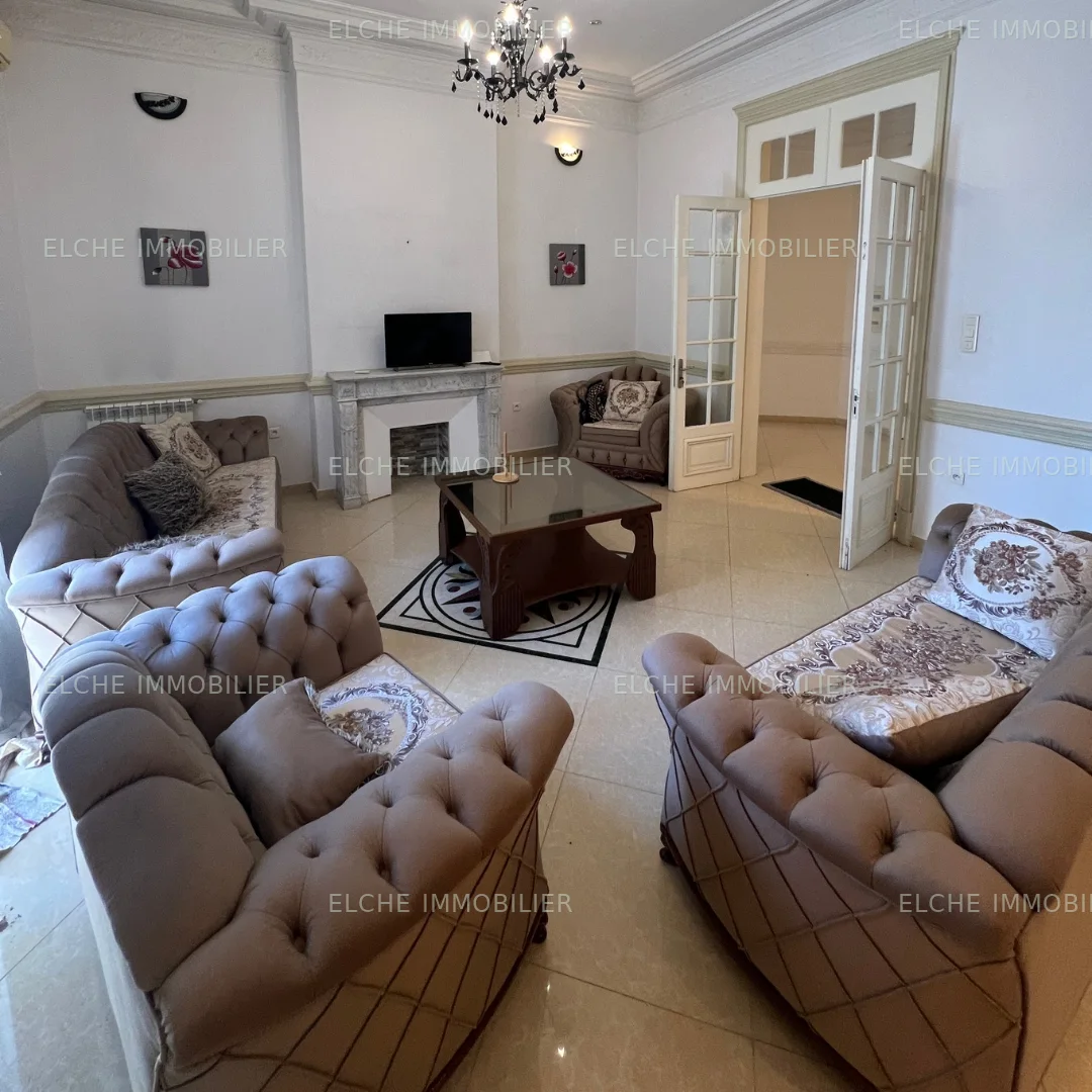 Appartement F6 a Vendre