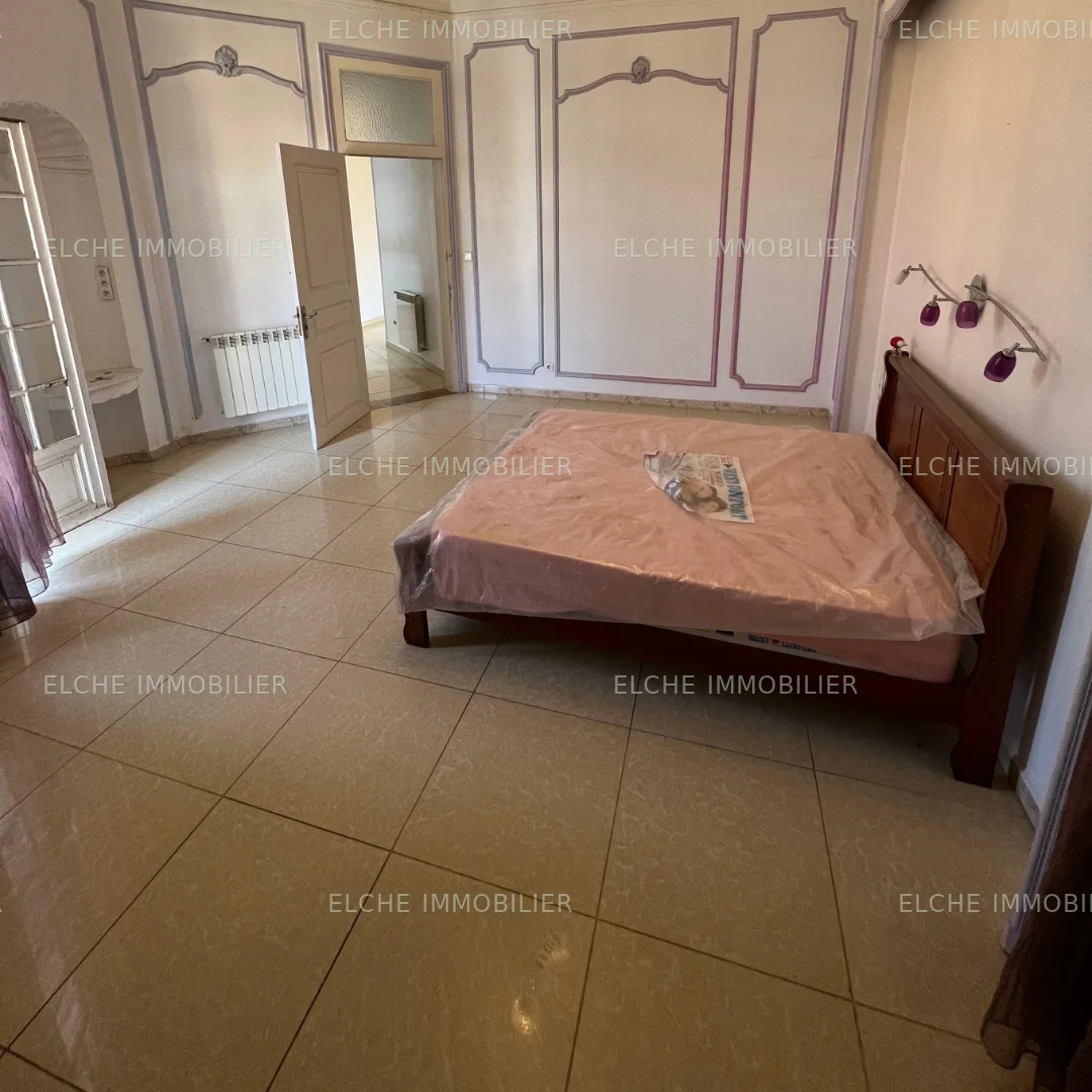Appartement F6 a Vendre
