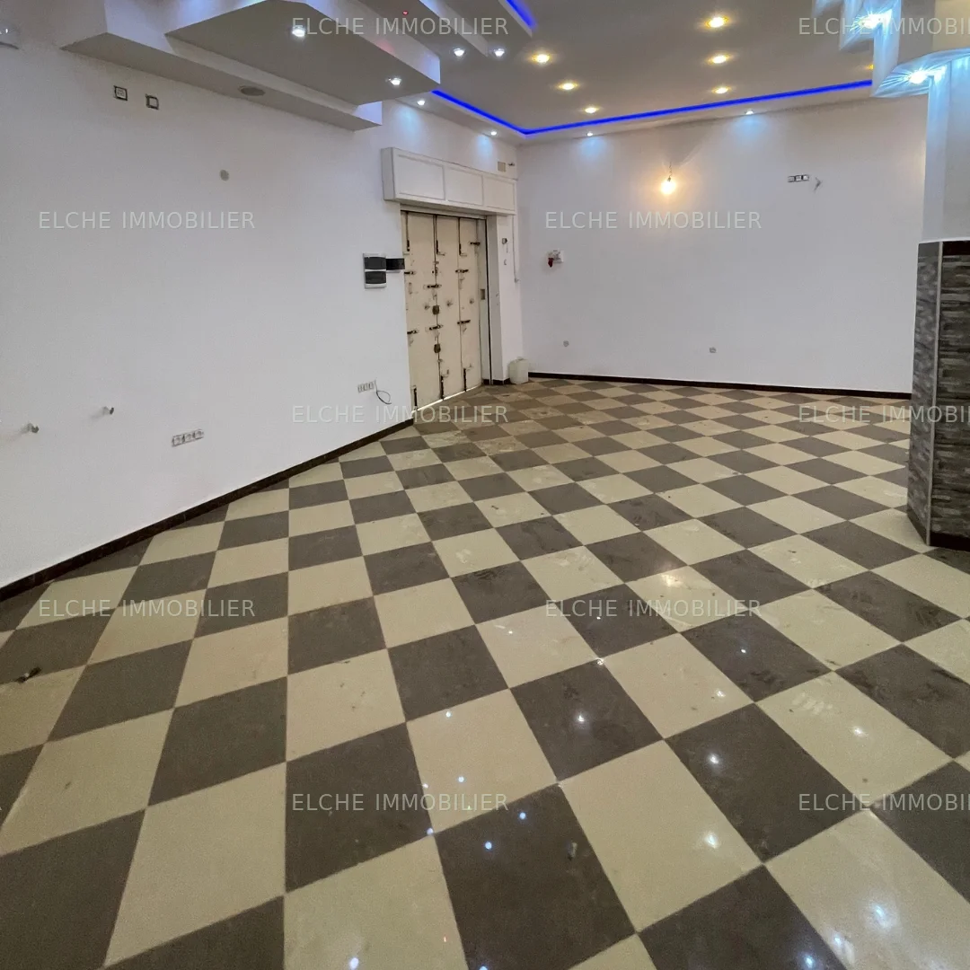 Villa commercial R+3 à vendre