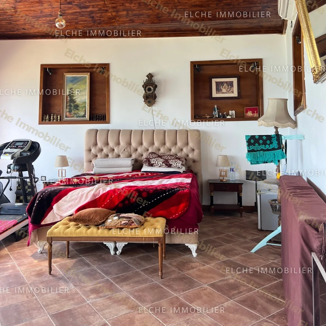 Villa R+2 à vendre