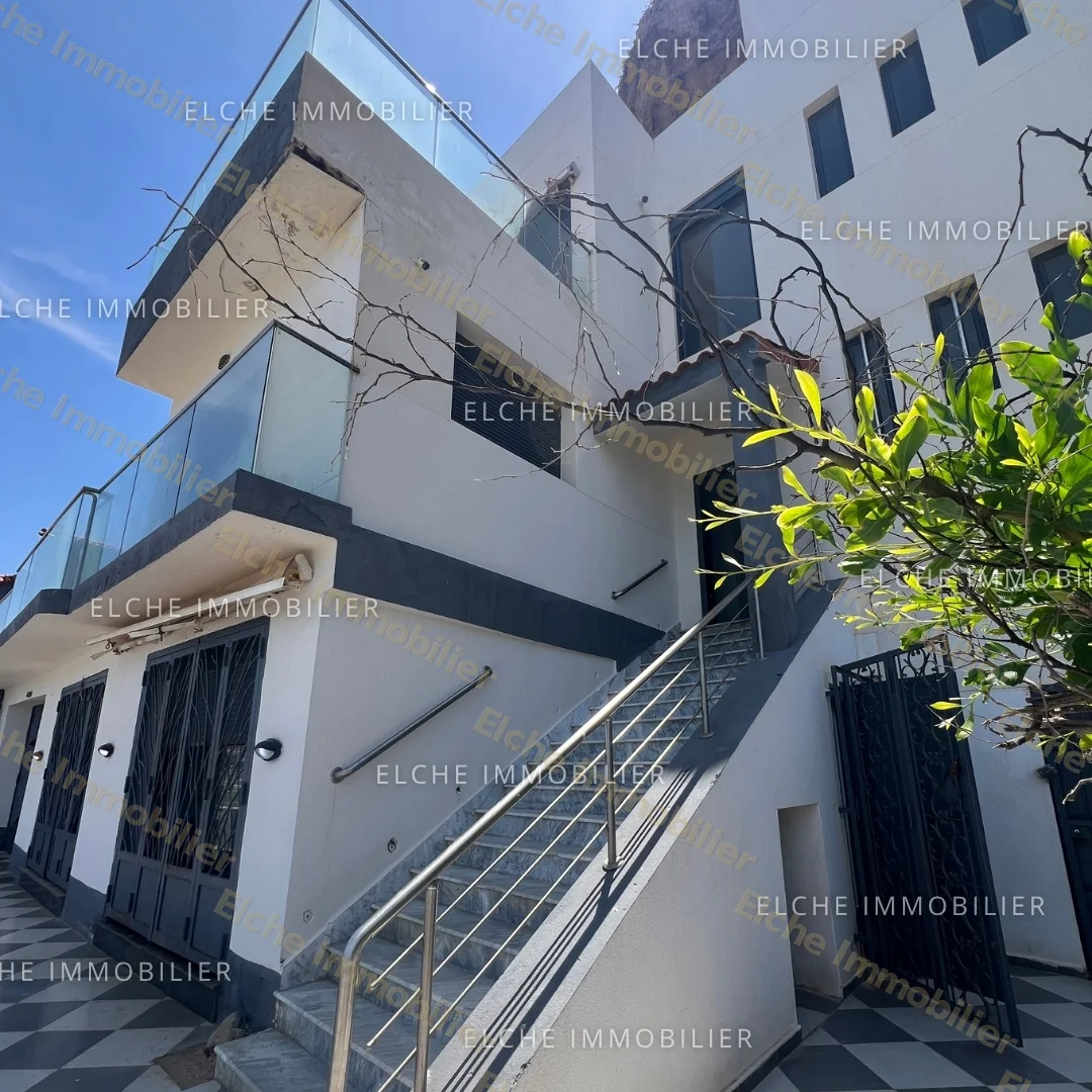 Villa R+2 à vendre