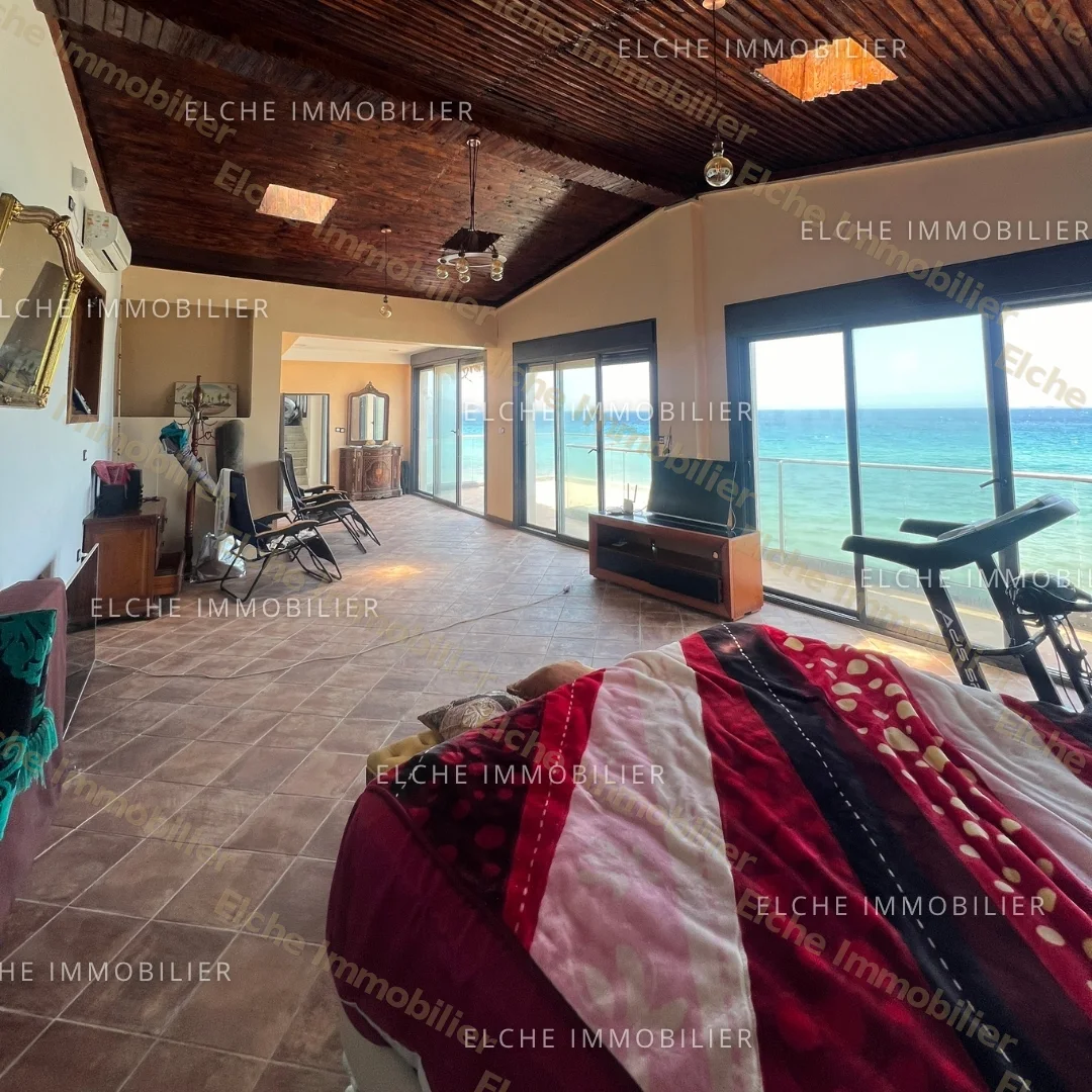 Villa R+2 à vendre