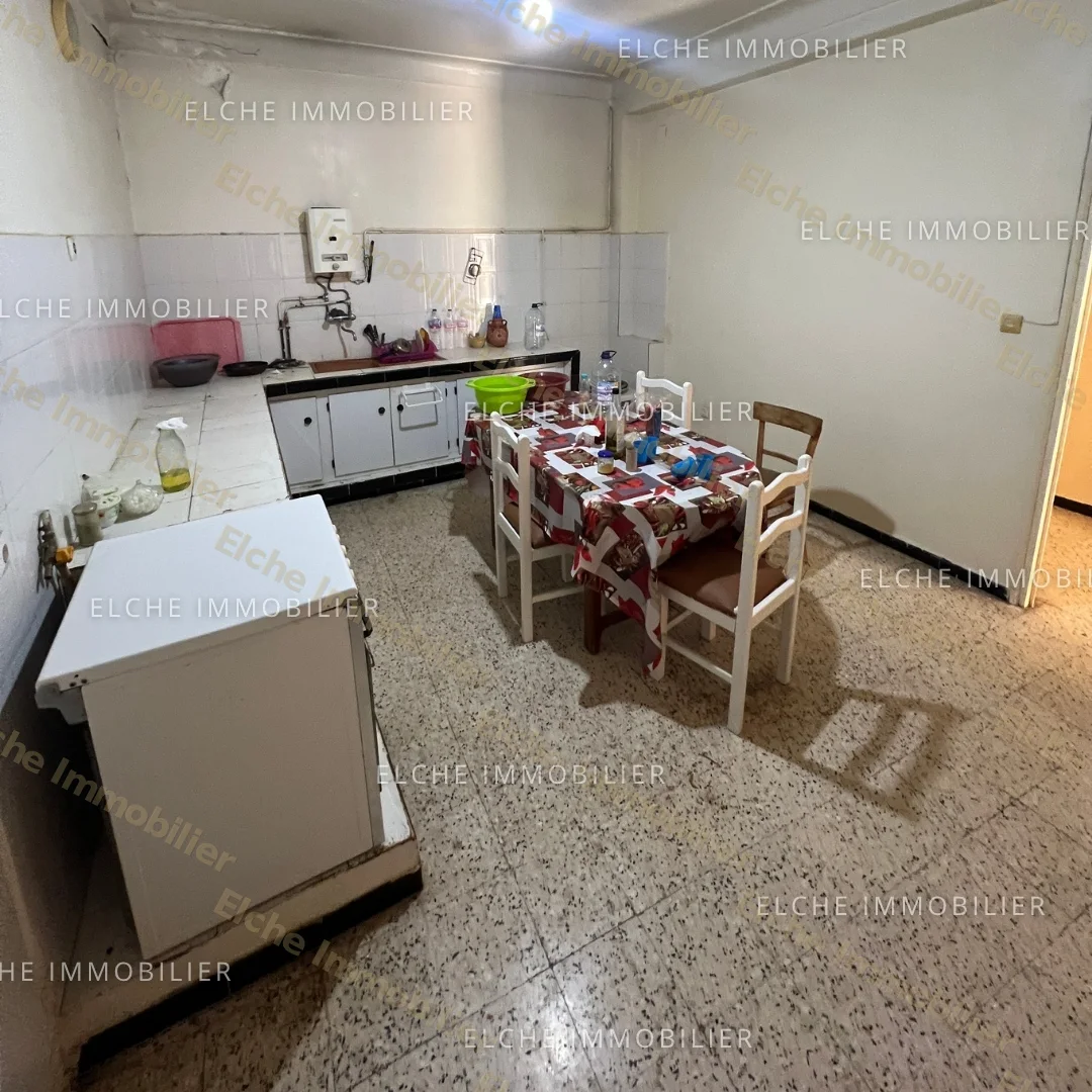 Villa R+2 à vendre