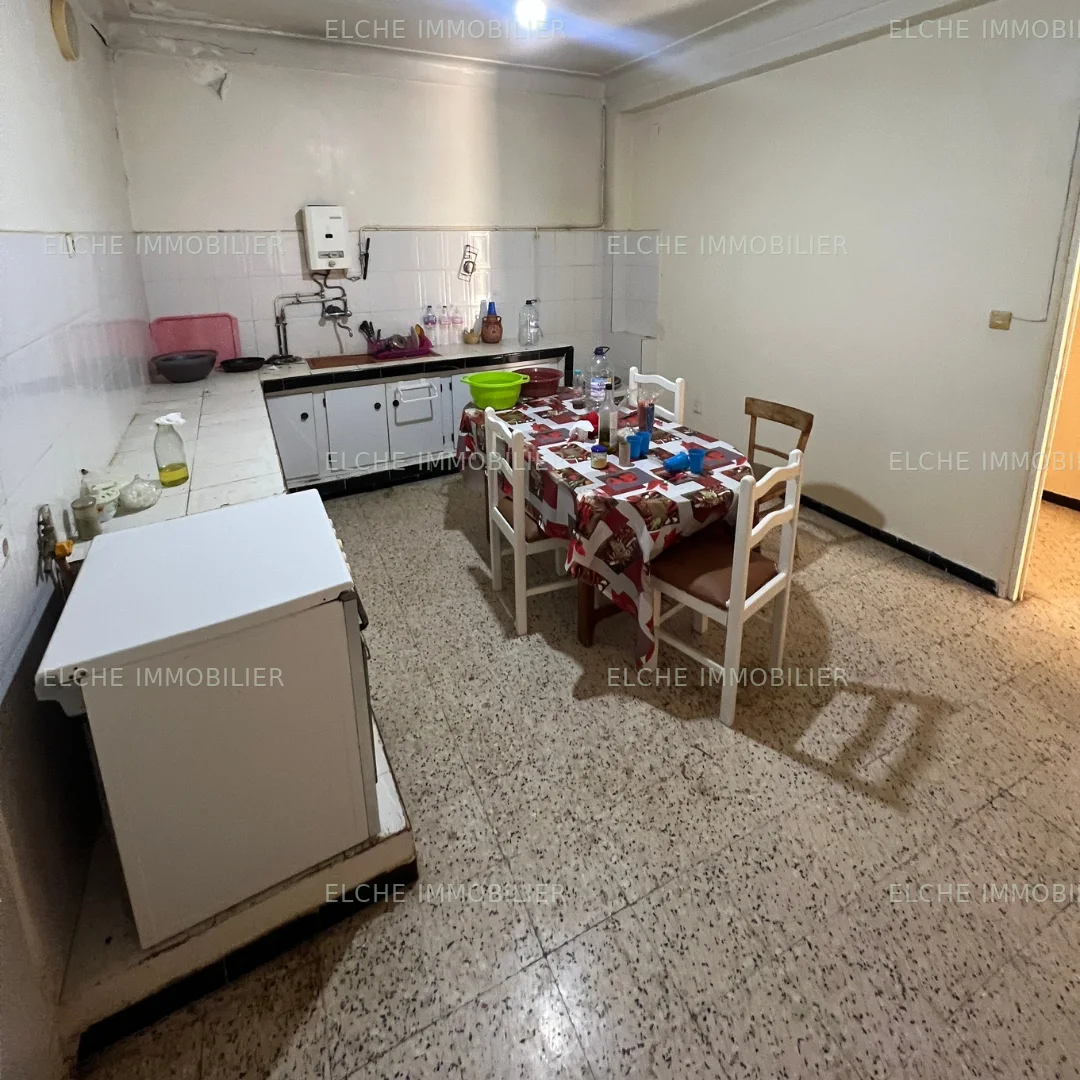 Villa R+2 à vendre