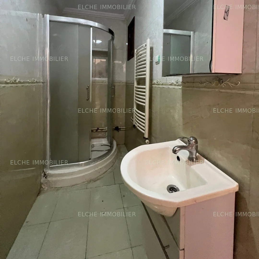 Villa R+1 à Louer