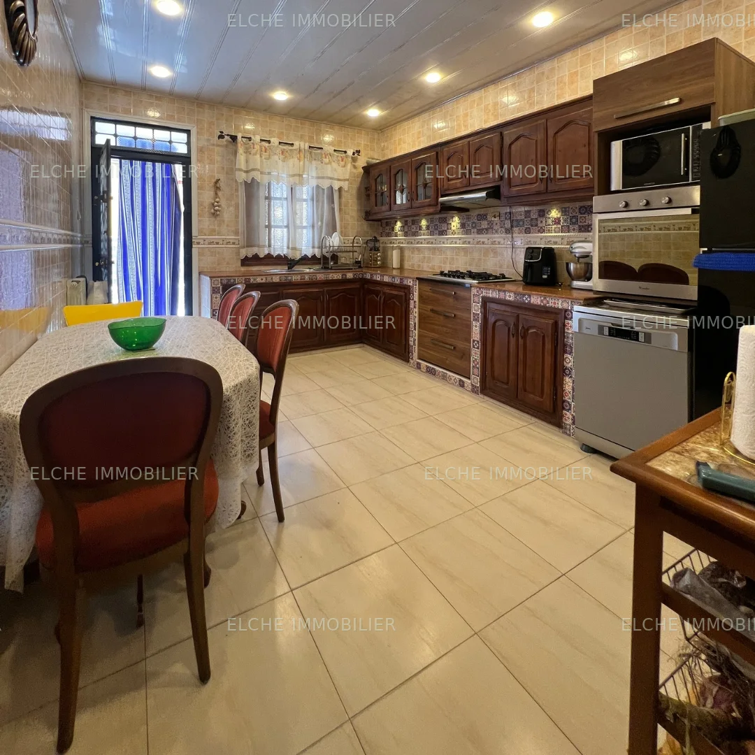 Villa R+1 à vendre