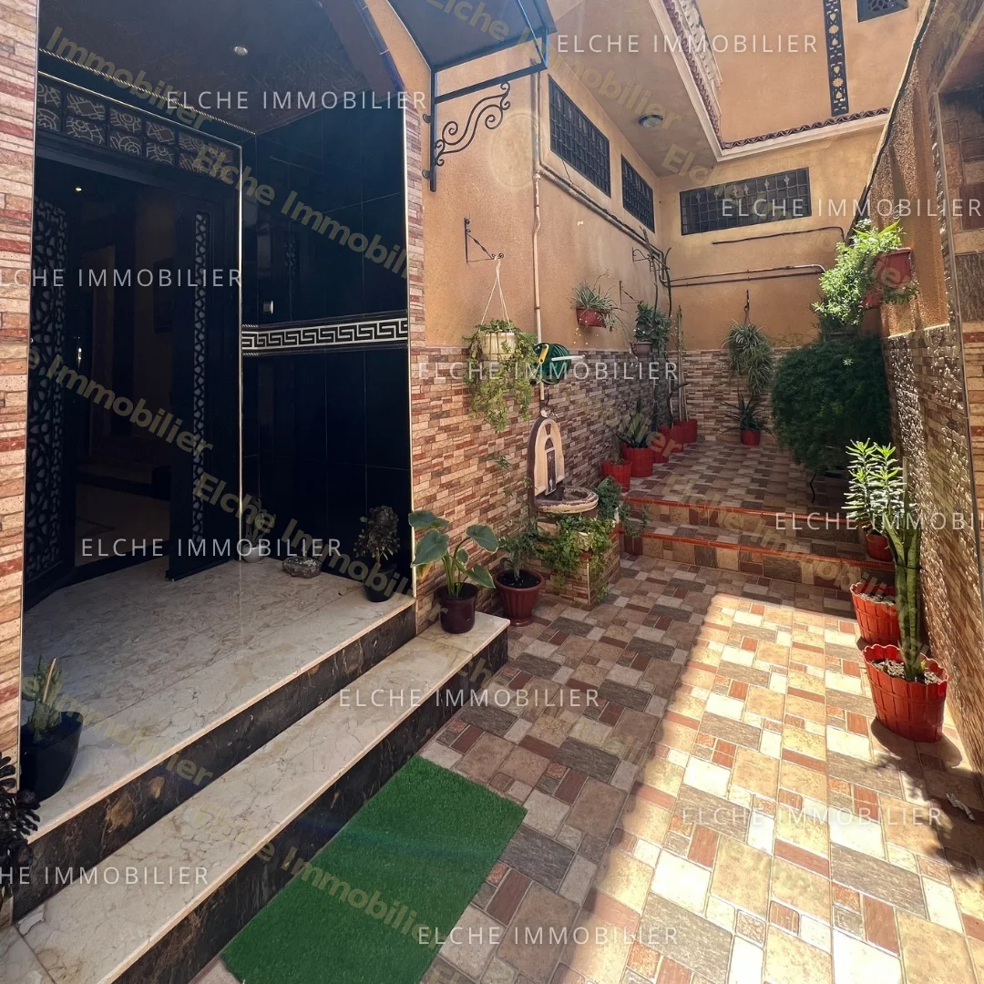 Villa R+1 à vendre