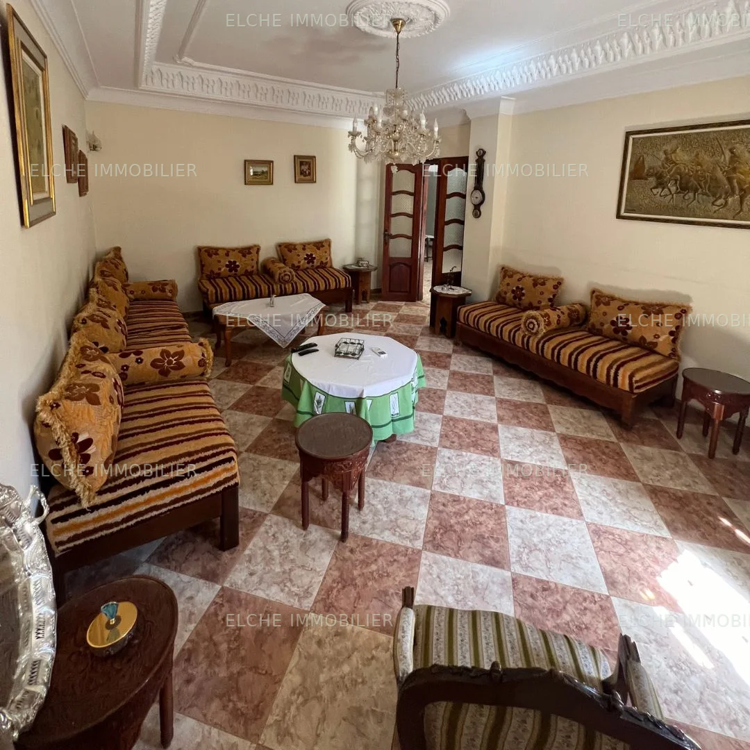 Villa R+1 à vendre