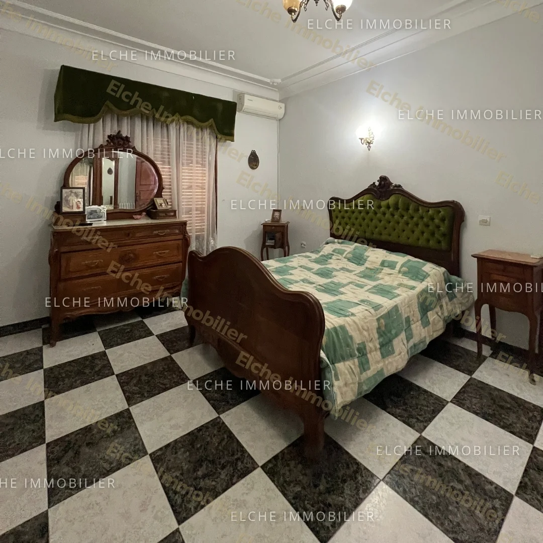 Villa R+1 à vendre