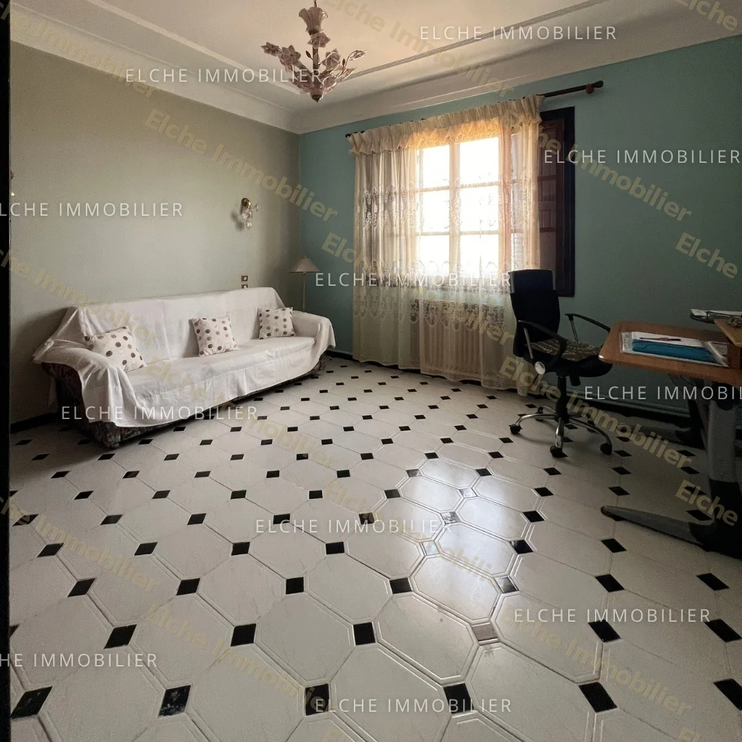 Villa R+1 à vendre