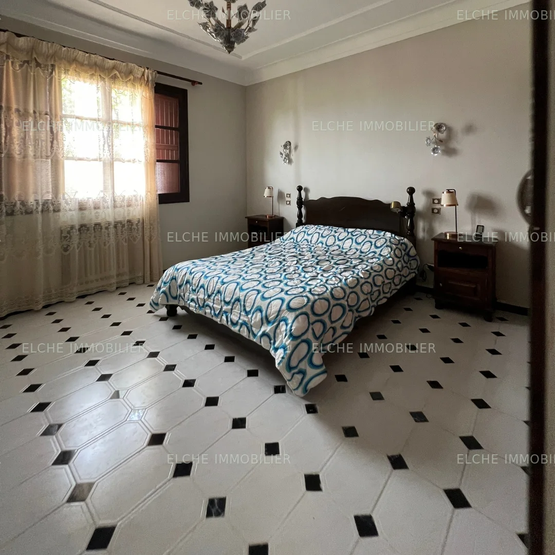 Villa R+1 à vendre