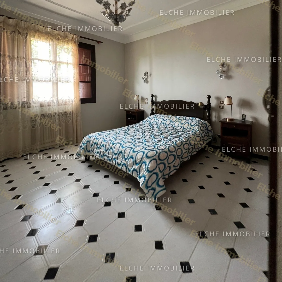 Villa R+1 à vendre