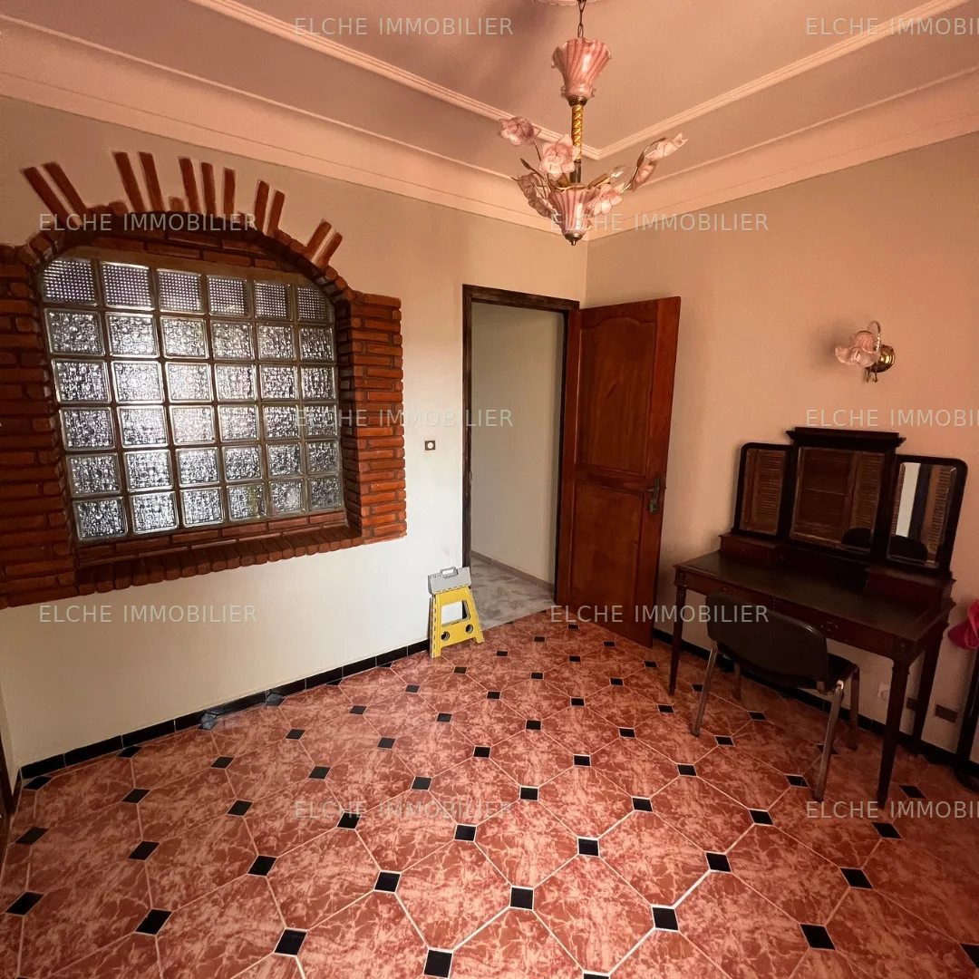 Villa R+1 à vendre