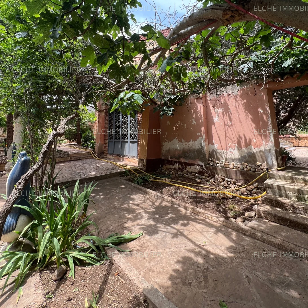 Villa R+1 à vendre
