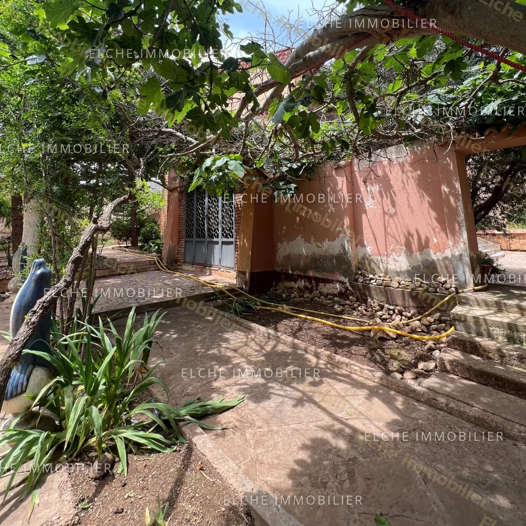 Villa R+1 à vendre