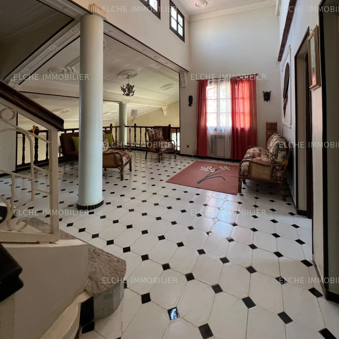Villa R+1 à vendre