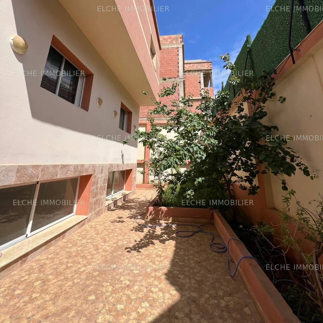 Villa moderne R+1 à vendre
