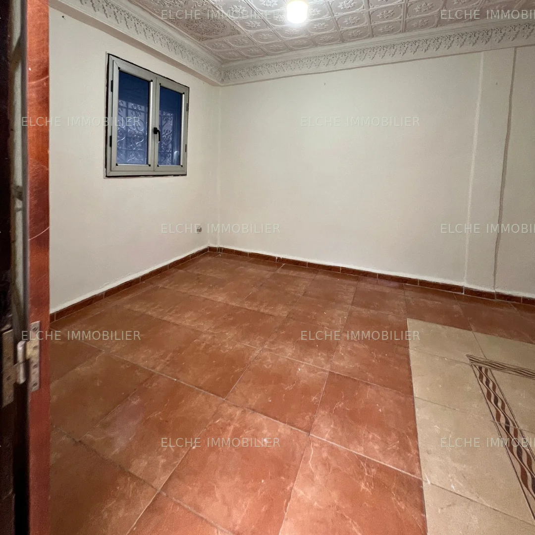 Villa R+1 ancien bâti à vendre