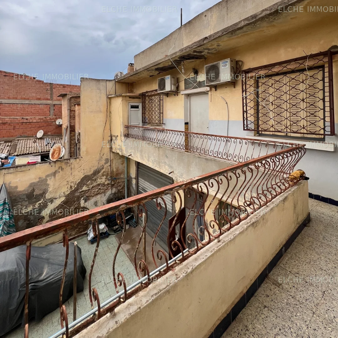 Villa R+1 à vendre