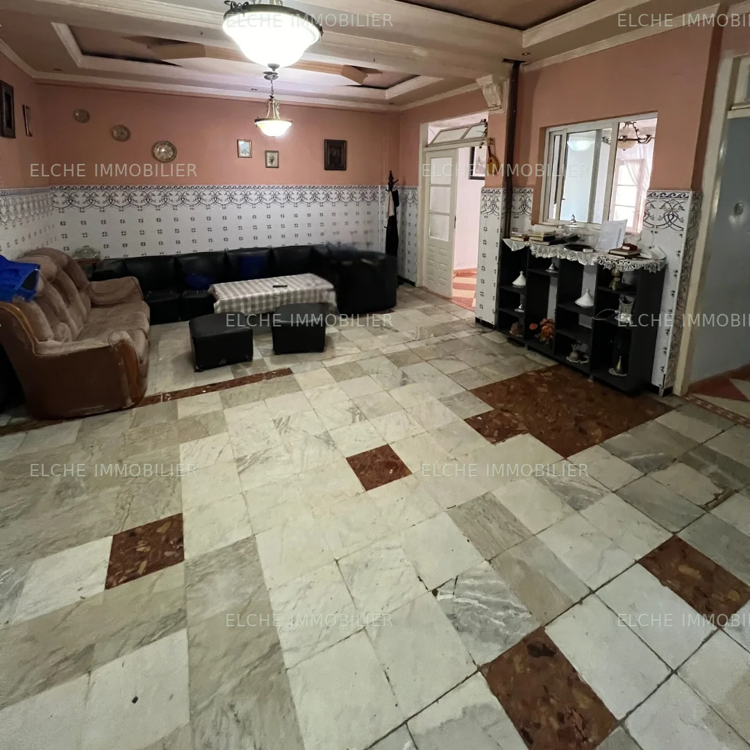 Villa R+2 à vendre