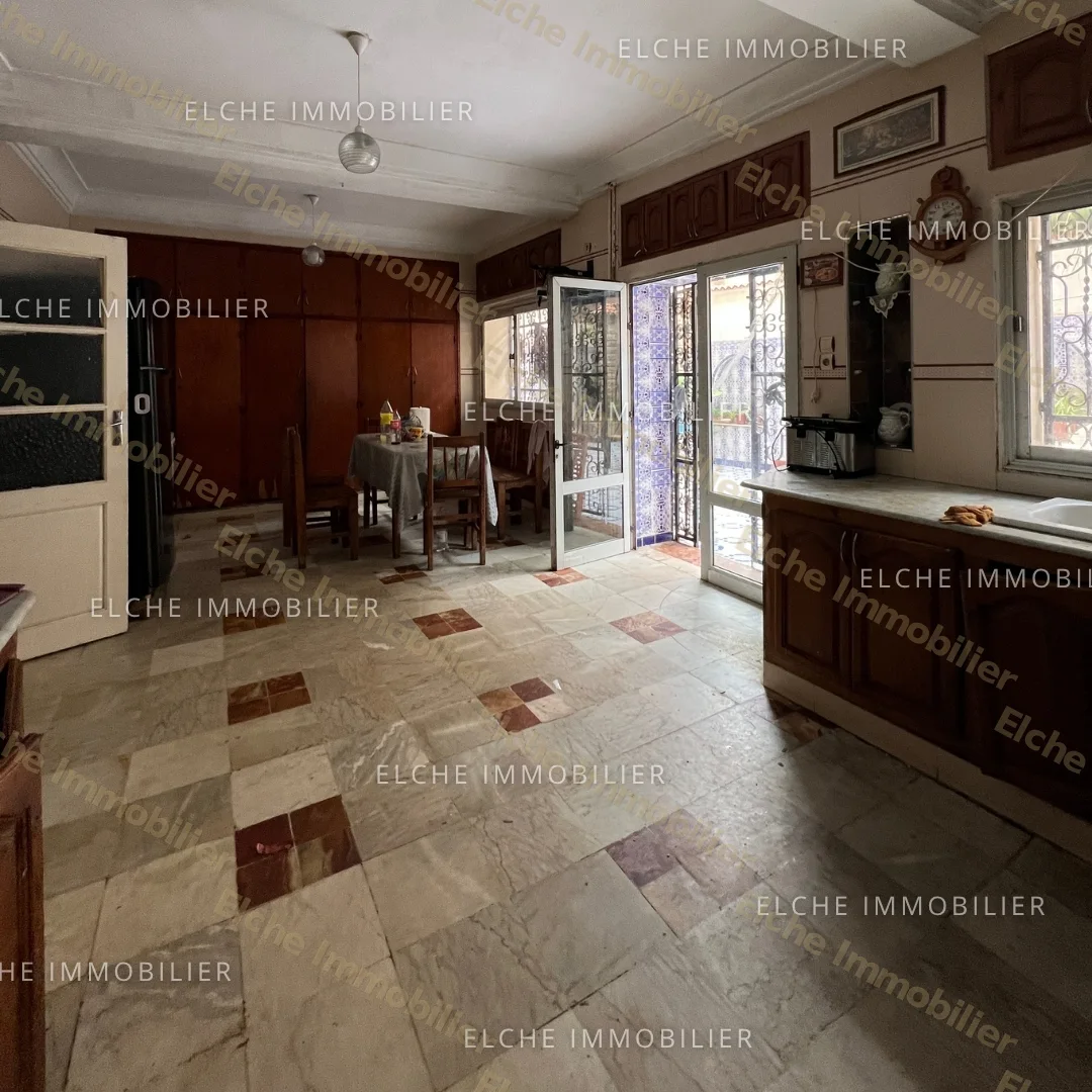 Villa R+2 à vendre
