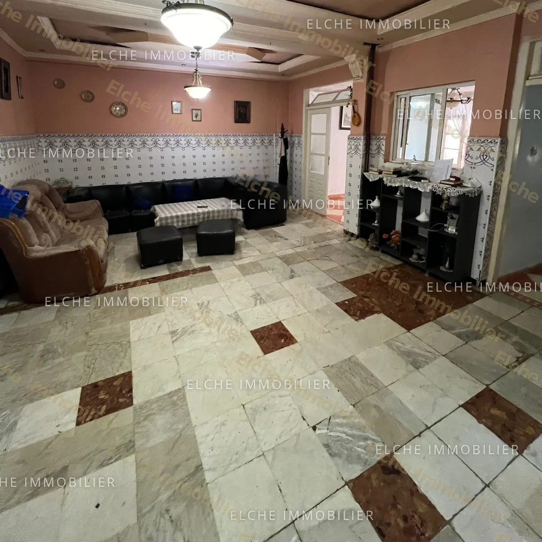 Villa R+2 à vendre