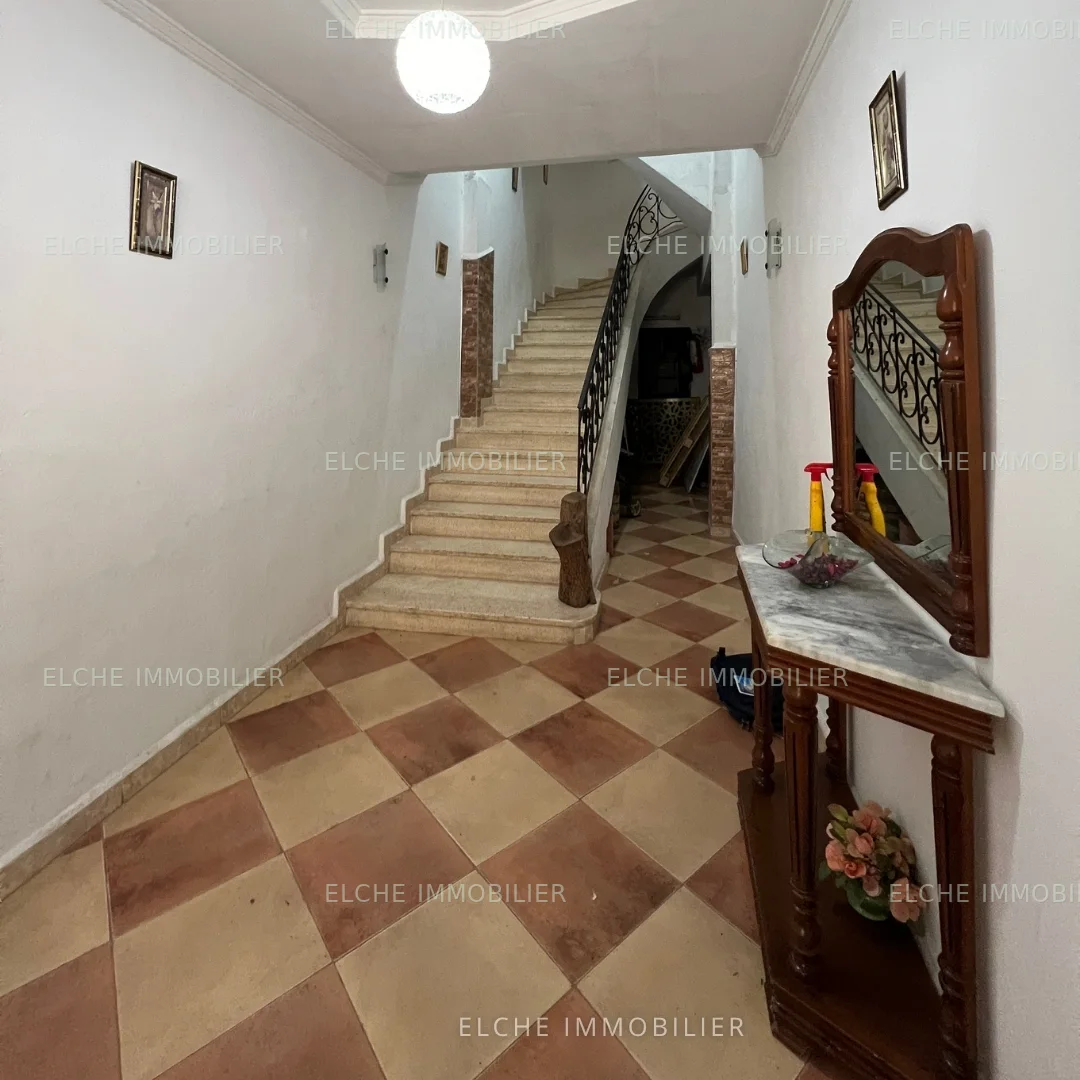 Villa R+2 à vendre