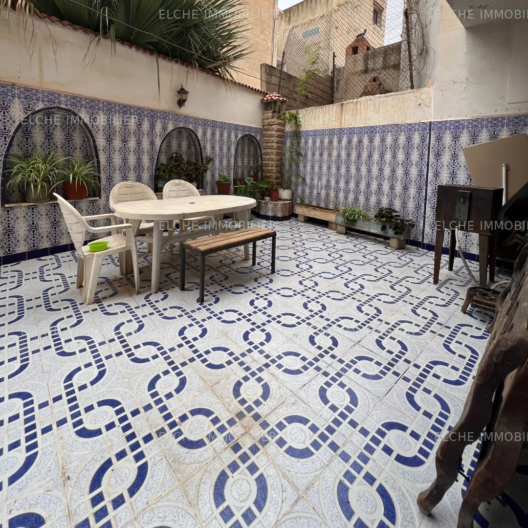 Villa R+2 à vendre