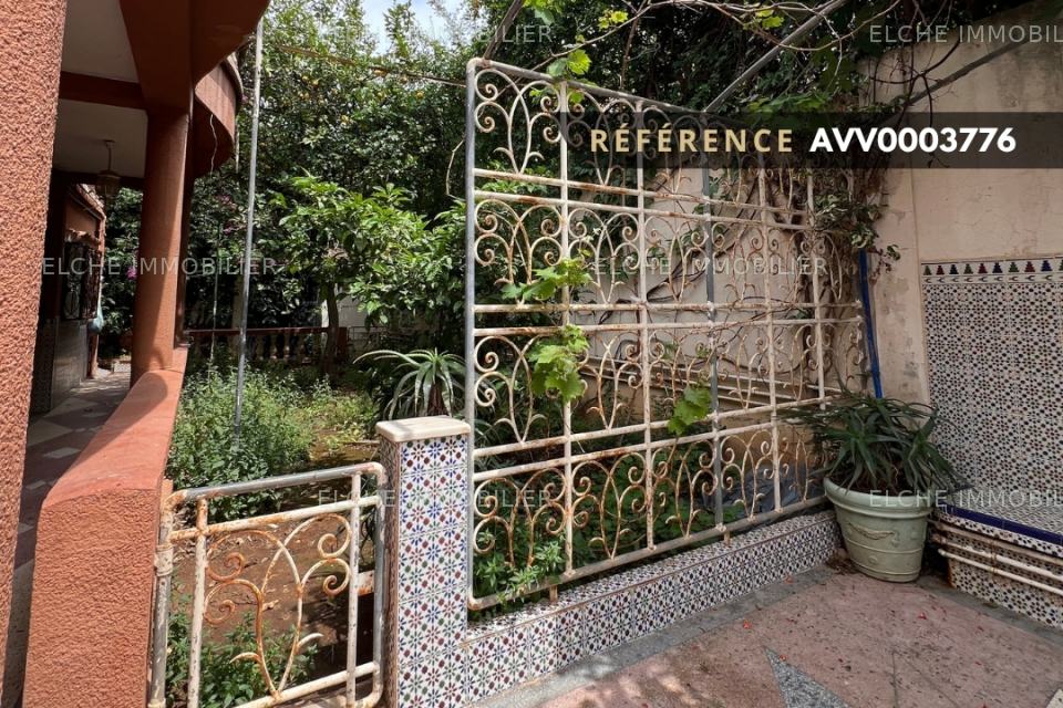 Villa R+2 à vendre