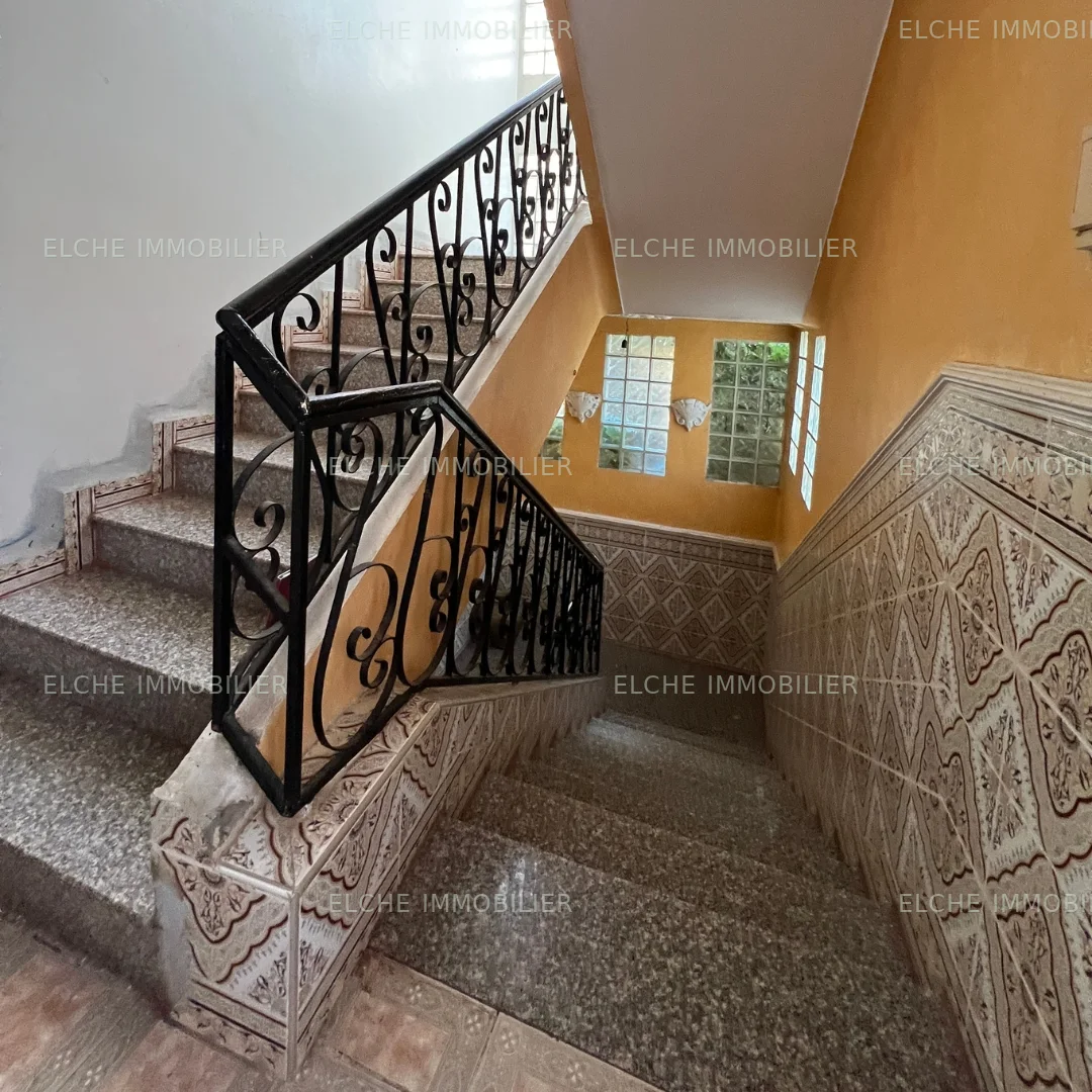 Villa R+1 à vendre