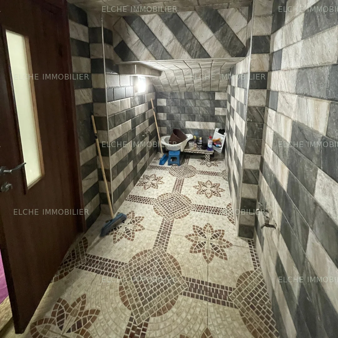 Villa R+2 à vendre