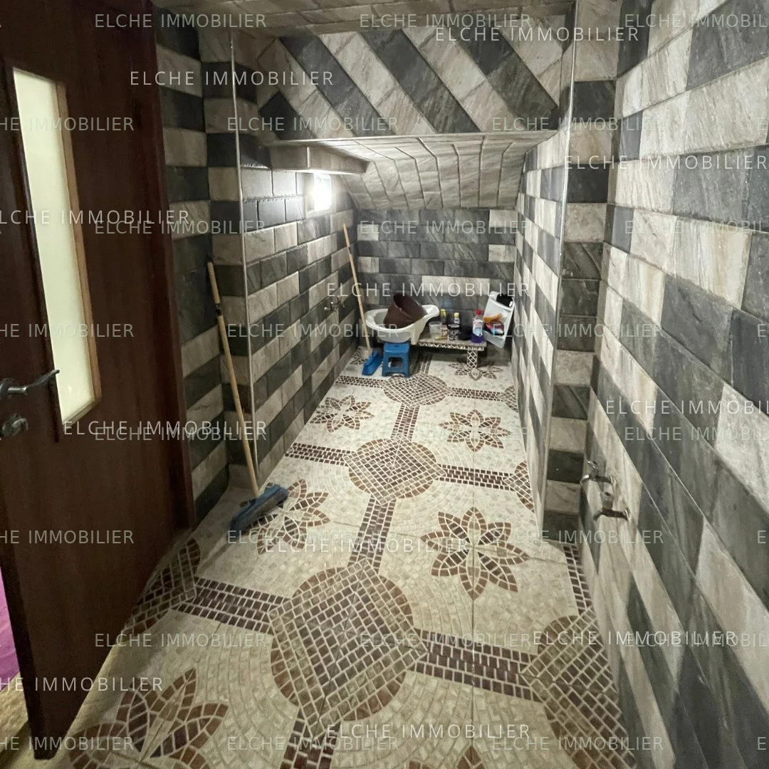 Villa R+2 à vendre
