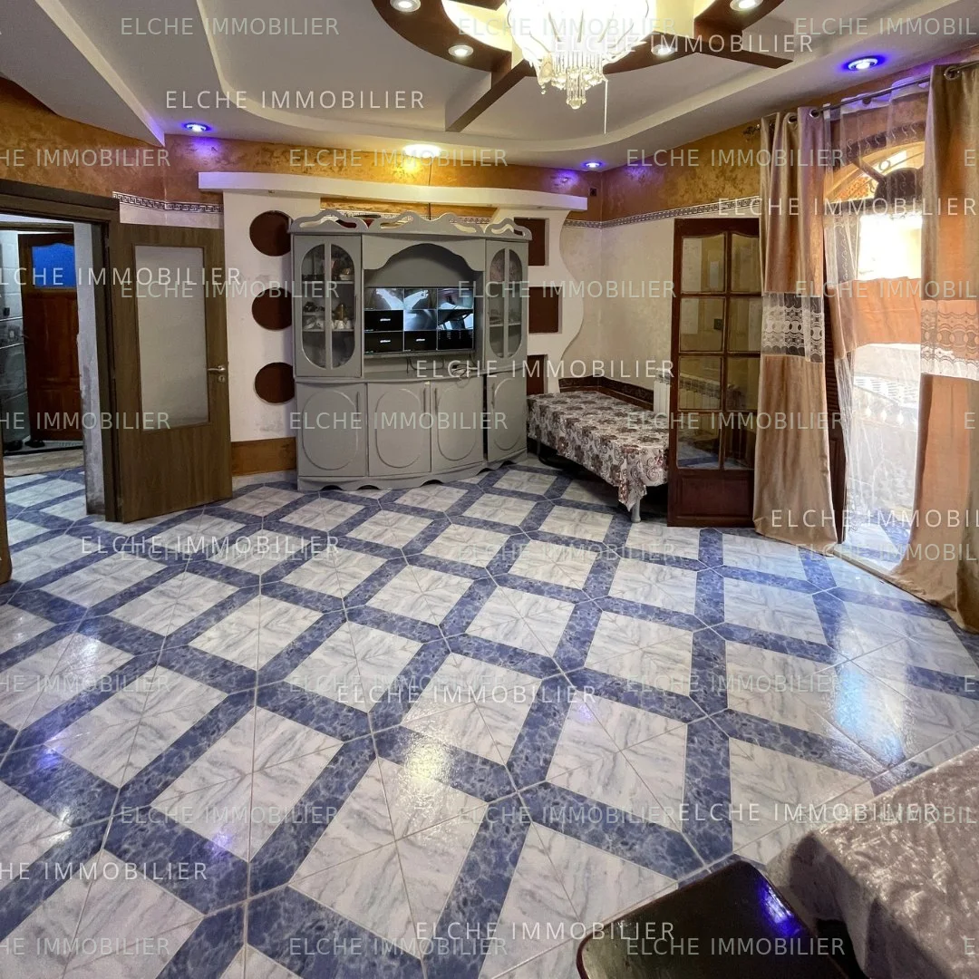 Villa R+2 à vendre