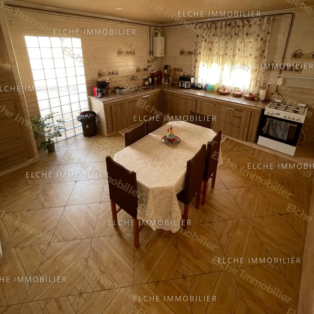 Villa R+3 à vendre