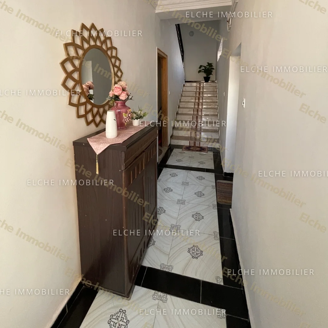 Villa R+3 à vendre