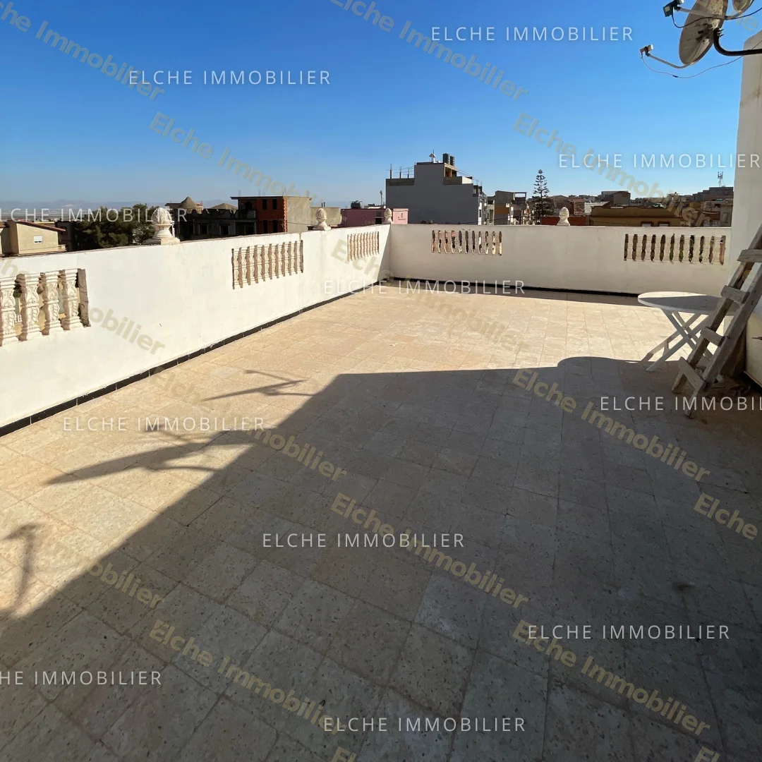 Villa R+3 à vendre