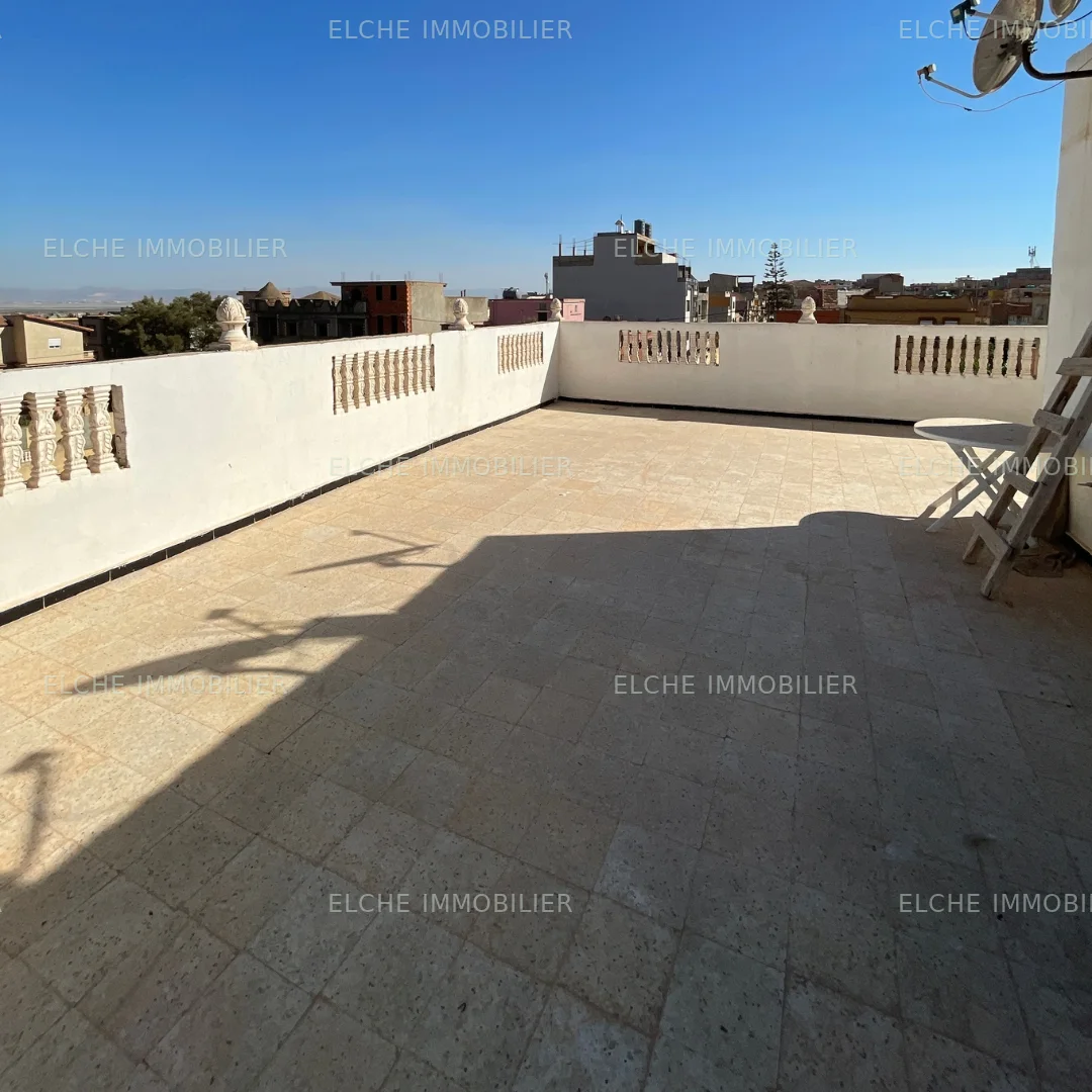 Villa R+3 à vendre