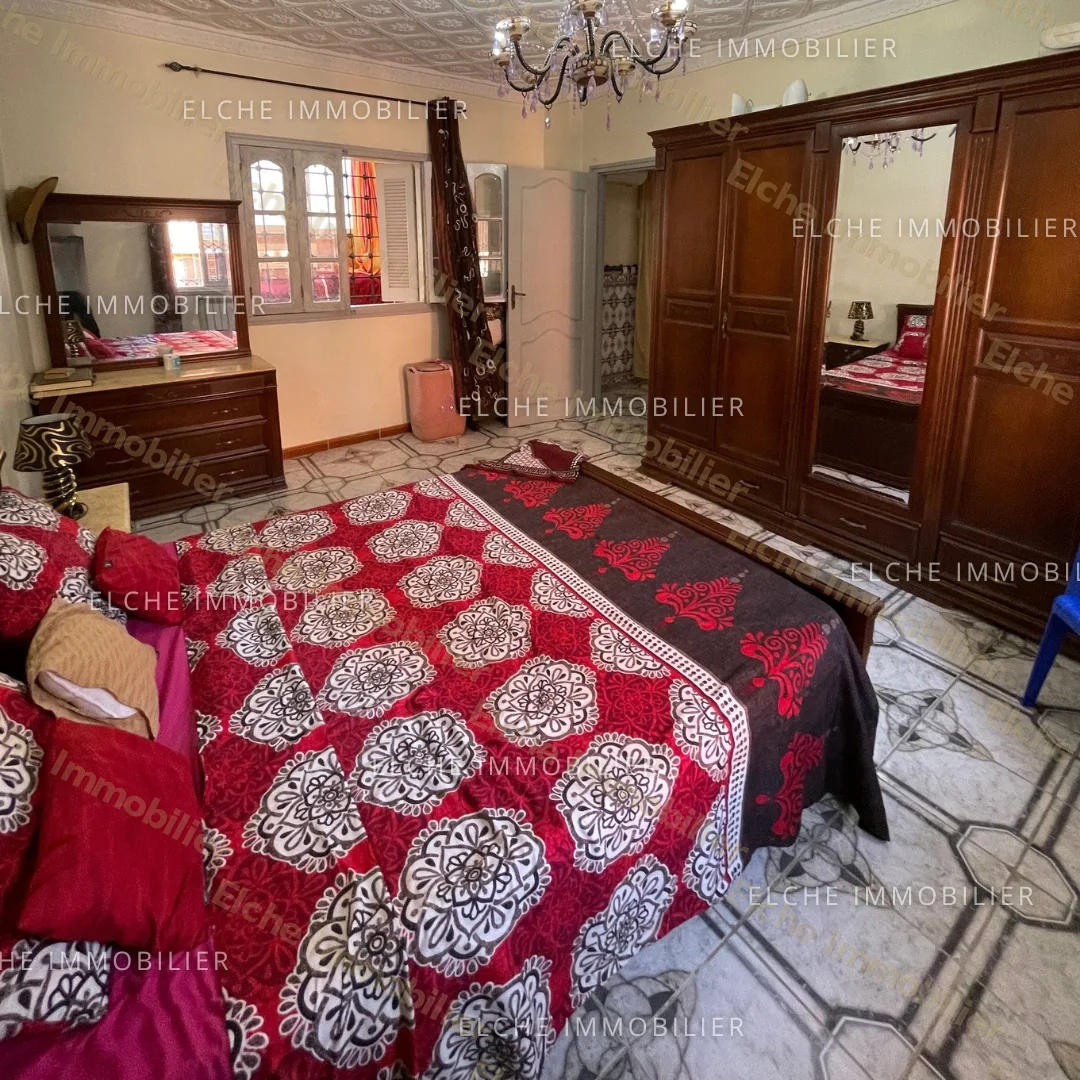 Villa R+2 à vendre