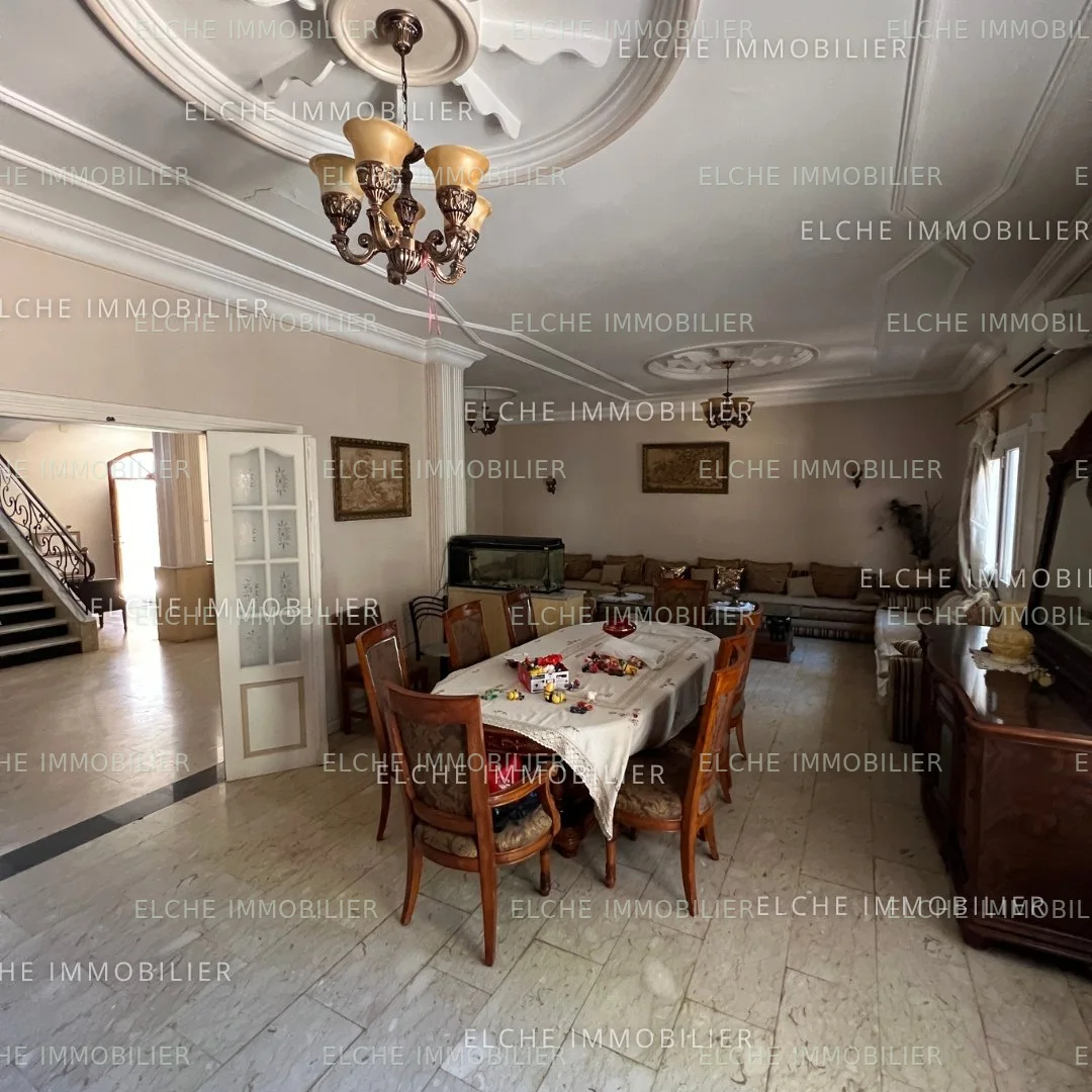 Villa R+1 à vendre