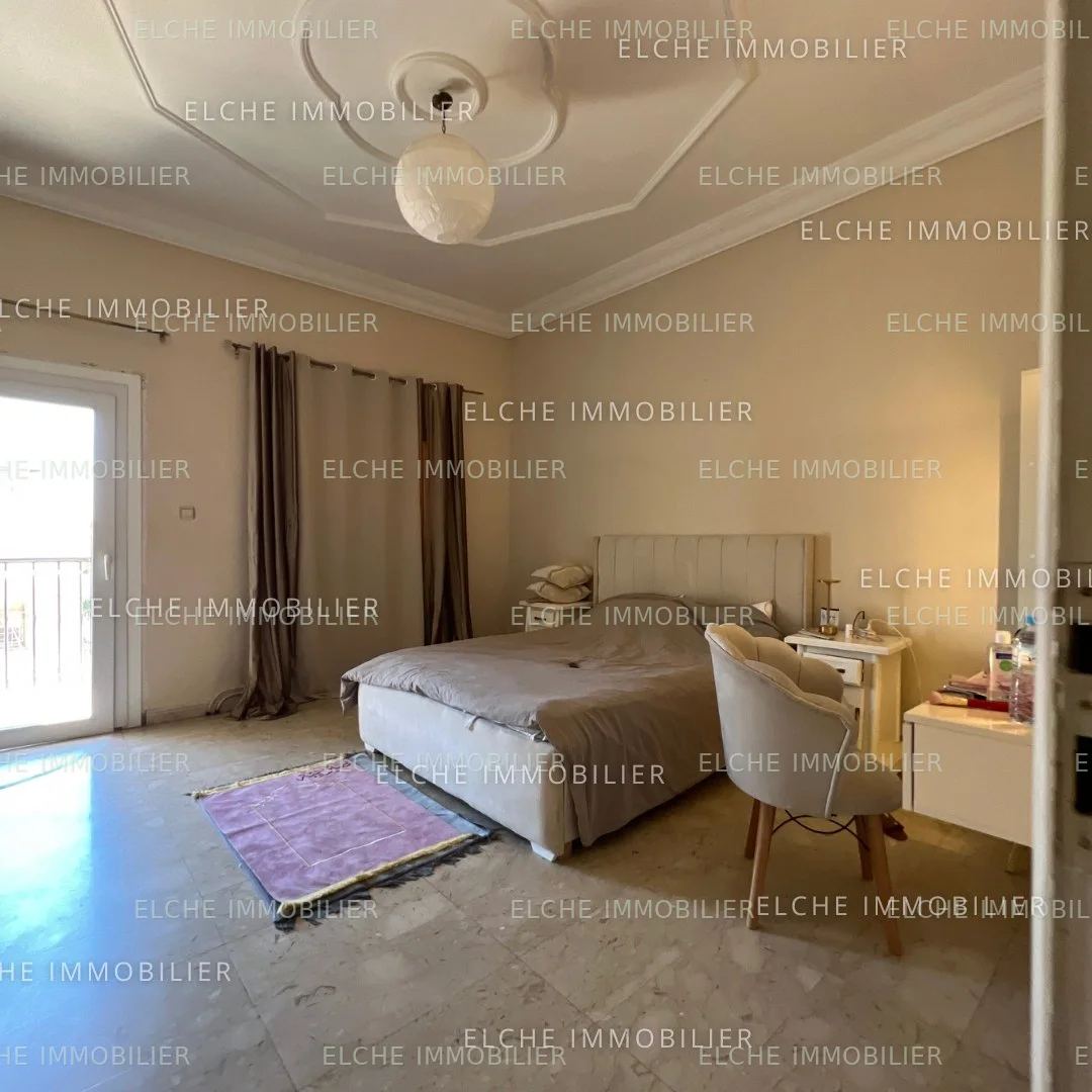 Villa R+1 à vendre