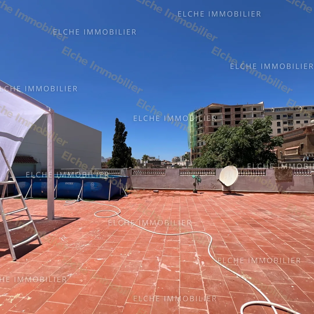 Villa R+1 à vendre