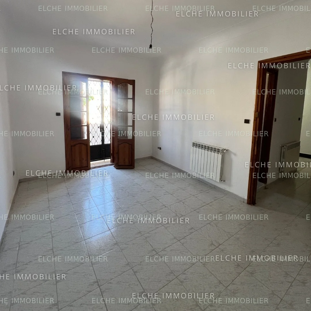 Villa R+1 à Louer